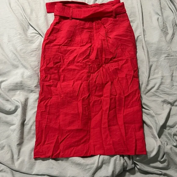 Red Ann Taylor skirt - Picture 3 of 3